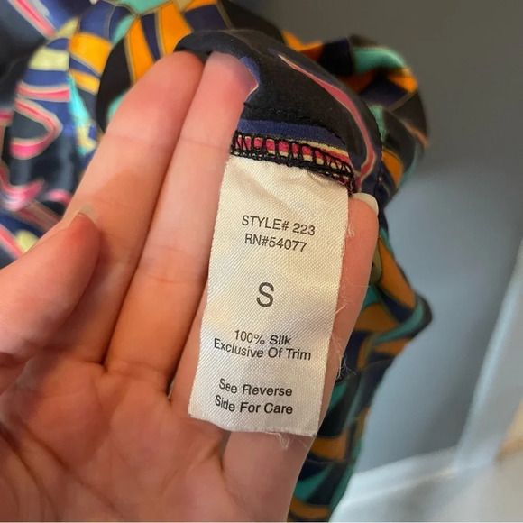 CAbi Silk Tunic Shirt Blouse Tie Waist V-neck 3/4 Sleeve  Womens Small Boho - Picture 7 of 11